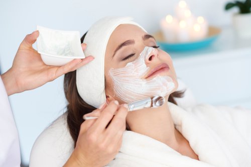 KOREAN FACIAL TREATMENT BIKIN KULIT WAJAH SUPER GLOWING?